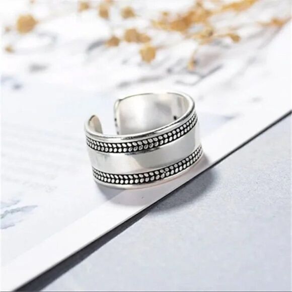 ⭐️ Retro 925 Sterling Silver Band Ring - Picture 2 of 11